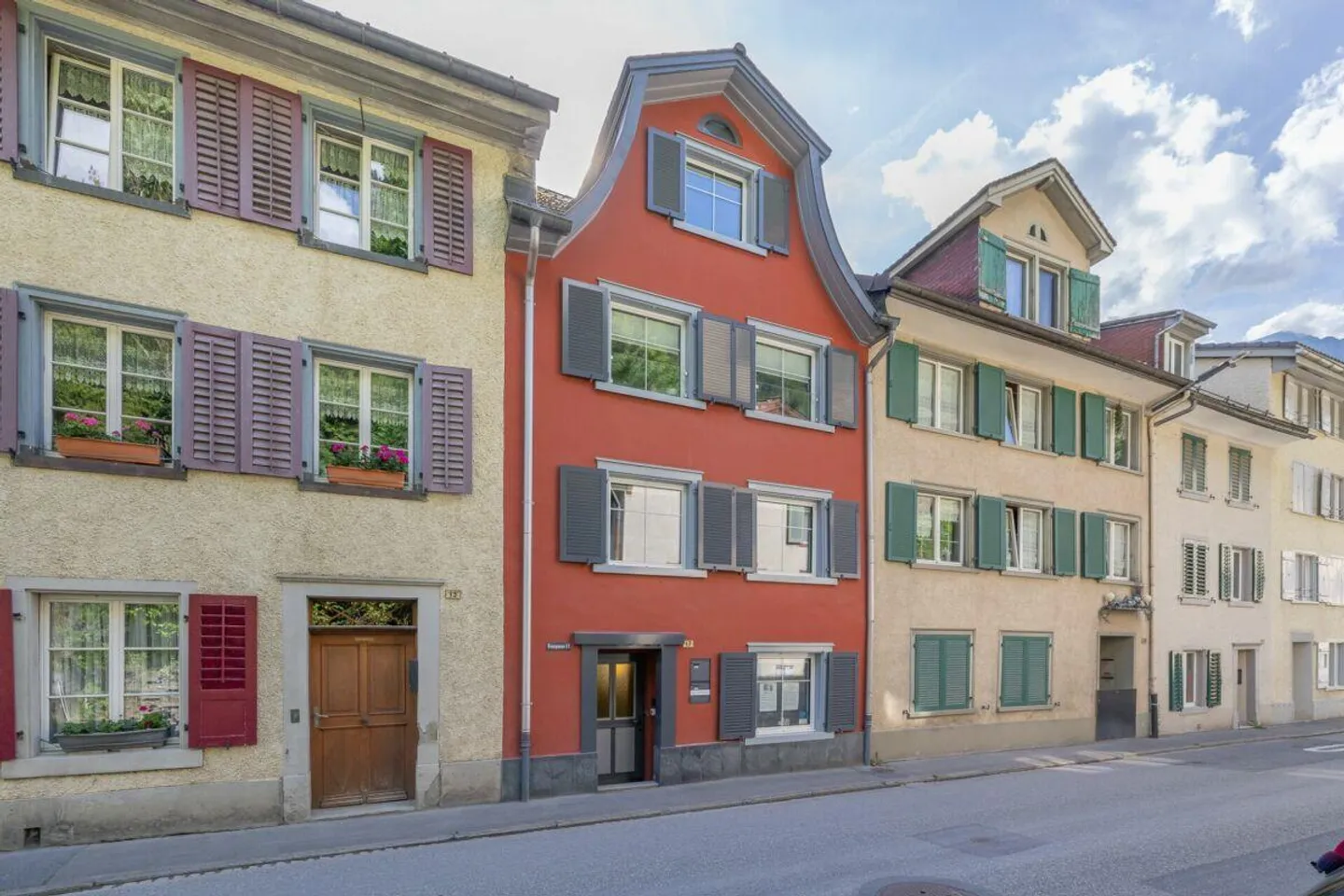 Maison semi-détachée de 7,5 pièces au cœur d'Ennetbühl - Photo 1 sur 15
