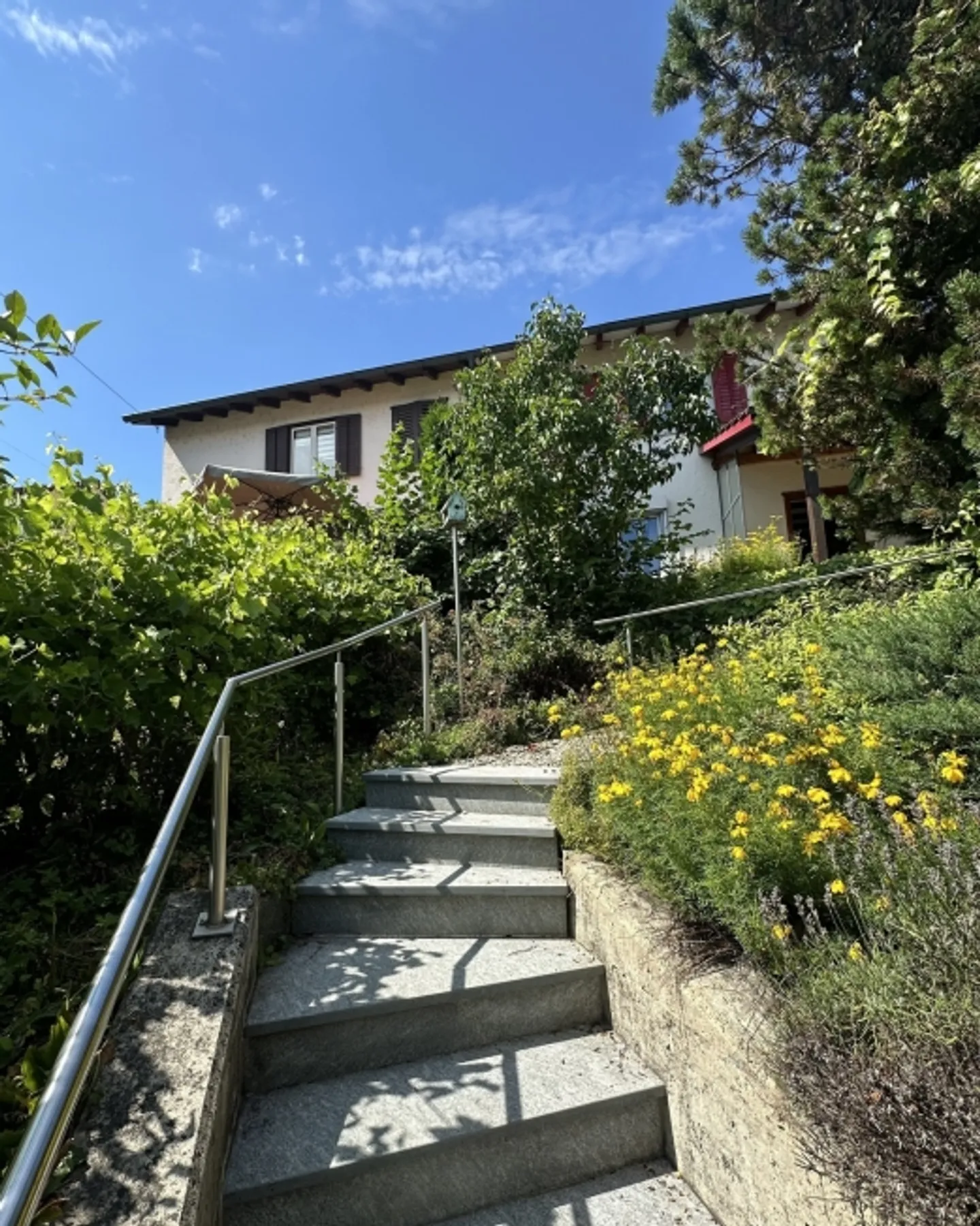 6 ROOM HOUSE IN NEUHAUSEN AM RHEINFALL (SH), FURNISHED, TEMPORARY - Photo 4 of 10