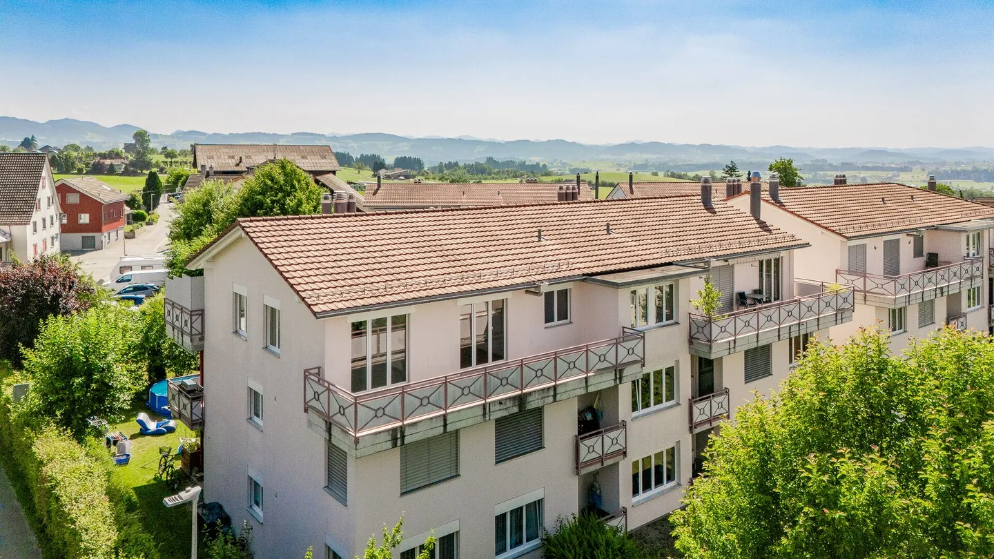 Attic Oasis with Säntis View - Wide View, Living Comfort and Peace - Photo 11 of 11