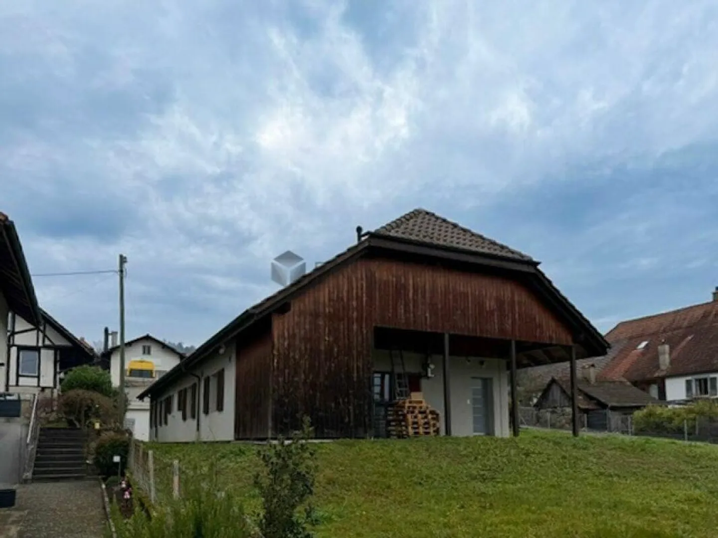 Esperienza abitativa versatile con un enorme potenziale di espansione e un ottimo rendimento a Safnern - Foto 3 di 3