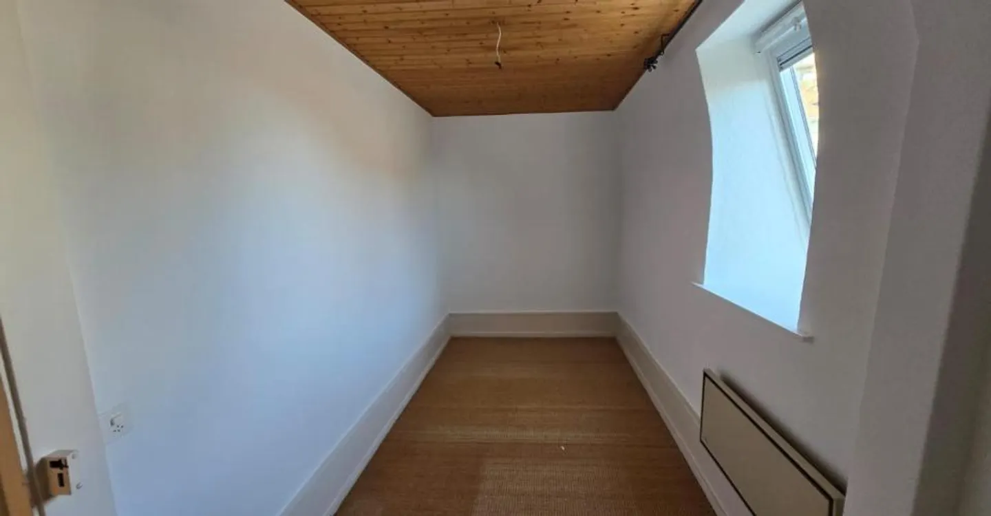 Große Wohnung mit Blick auf den See und die Alpen - Erster Nettomietzins angeboten - Foto 6 von 10