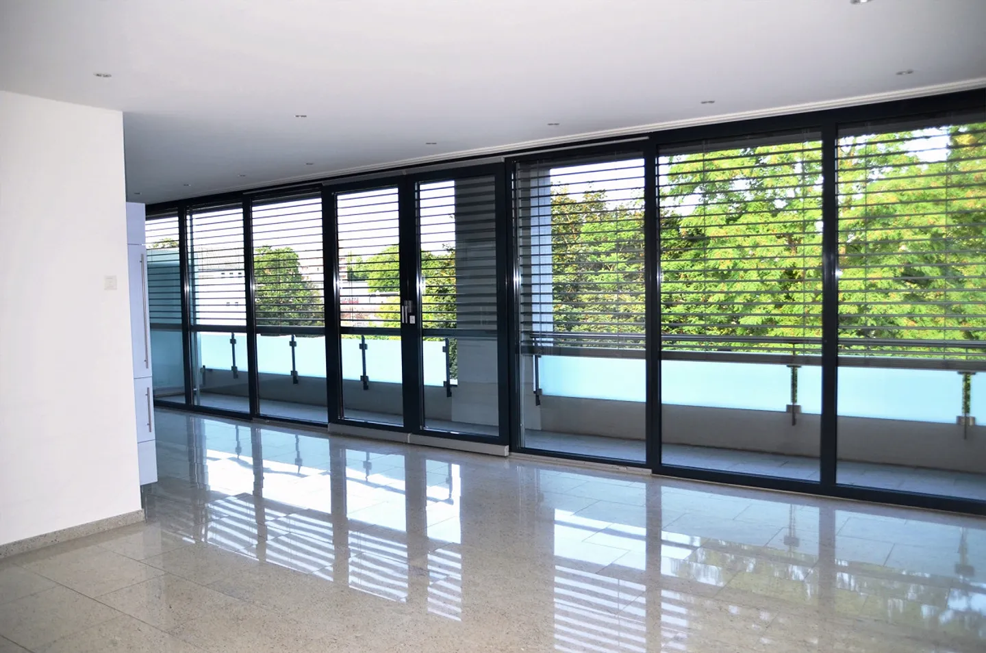 Exclusive 3.5 Room Apartment with Large Balcony - Photo 1 of 11