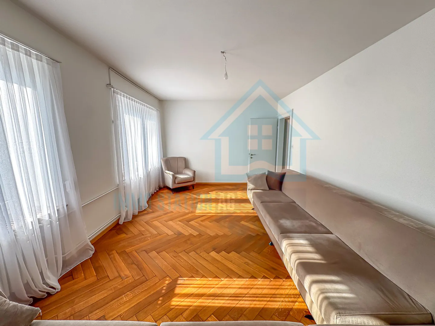 Lichtdurchflutete 2.5-Zimmer-Wohnung an zentraler Lage in Murgenthal - Photo 3 of 16