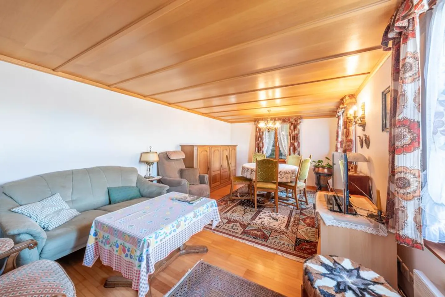 Casa unifamiliare affascinante con carattere - Foto 4 di 8