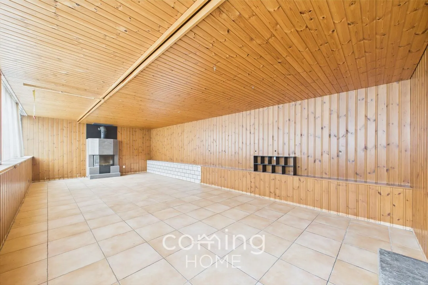 Cave 1 room - Photo 3 of 6