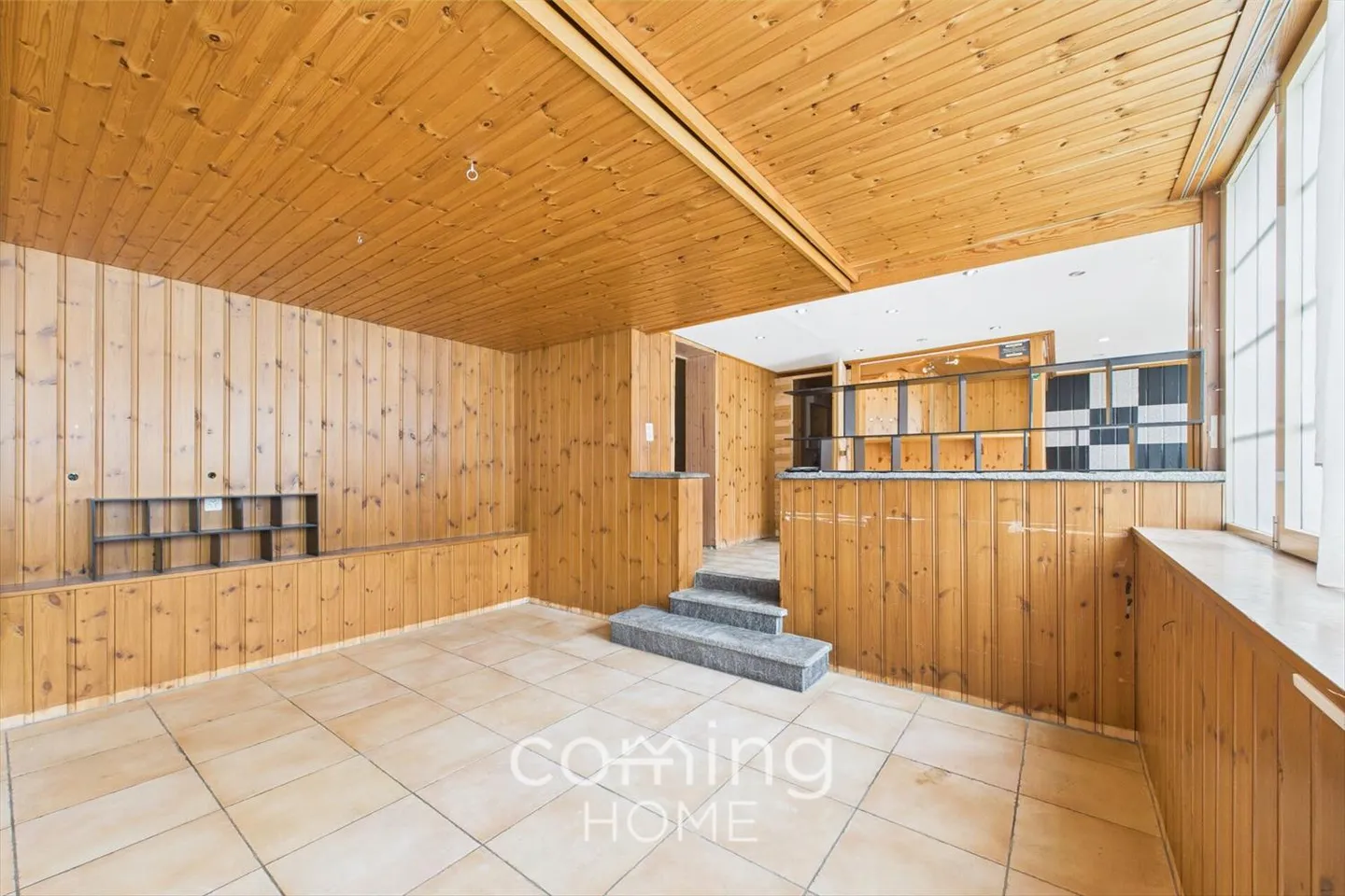 Cave 1 room - Photo 4 of 6