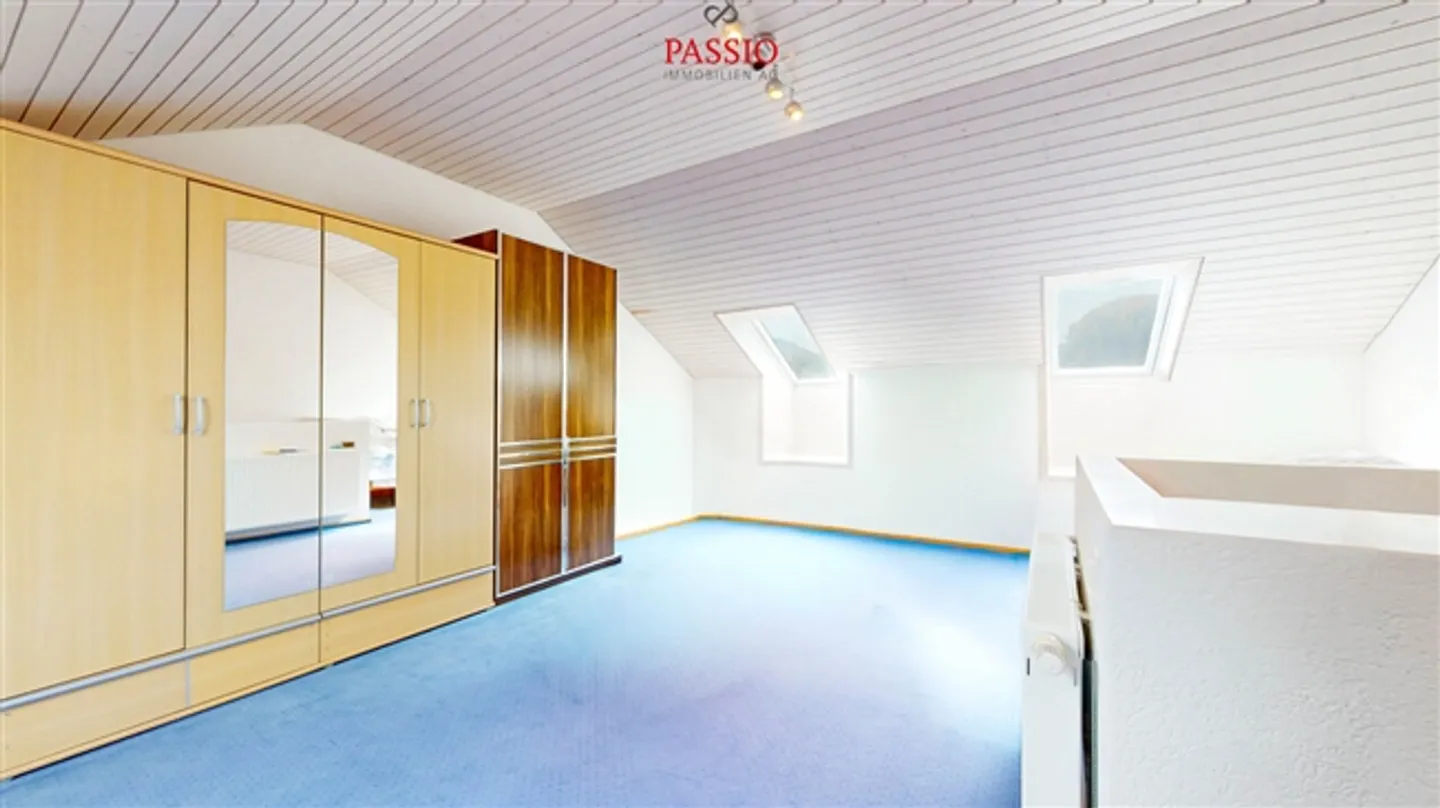 Row house for sale - Photo 12 of 20