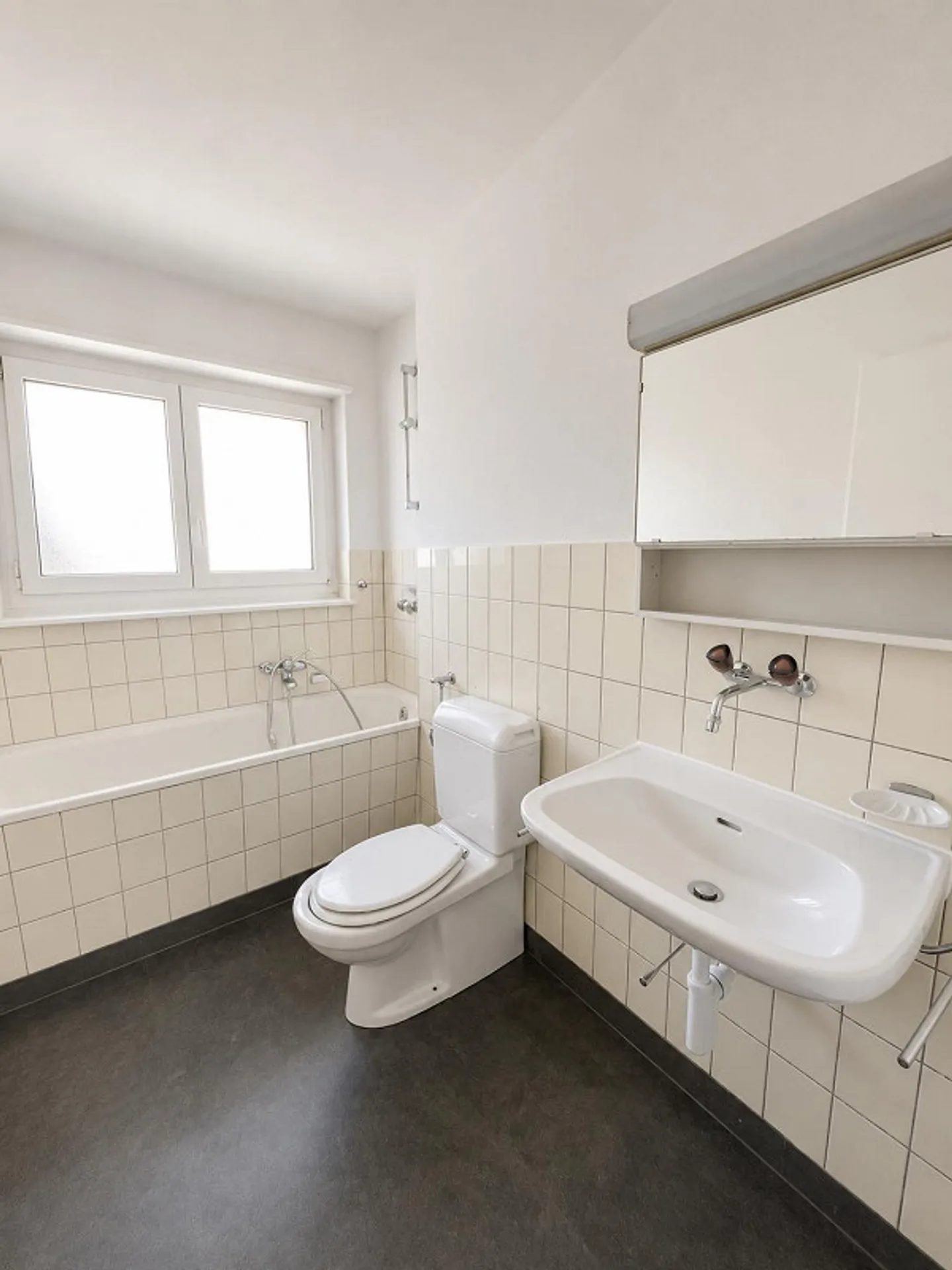 Helles Apartment in Zentrumsnähe - Foto 3 von 11