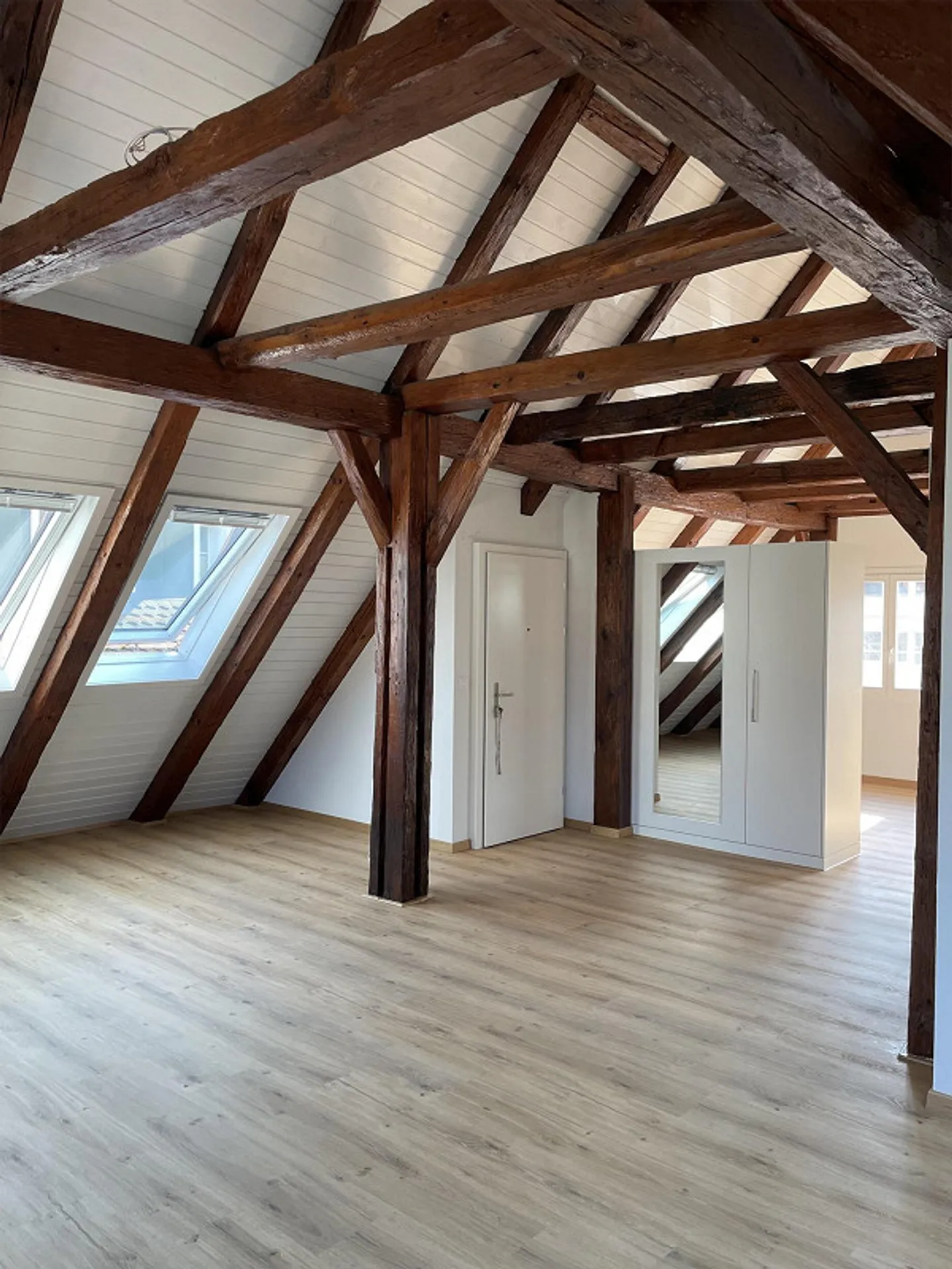 Penthouse attrayant de 2,5 pièces - Photo 3 sur 13