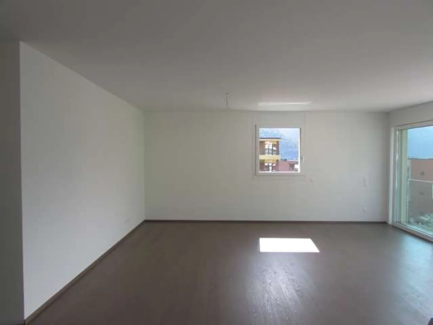 Melide - modern 4.5-room apartment with lake view and roof garden - Photo 5 of 13