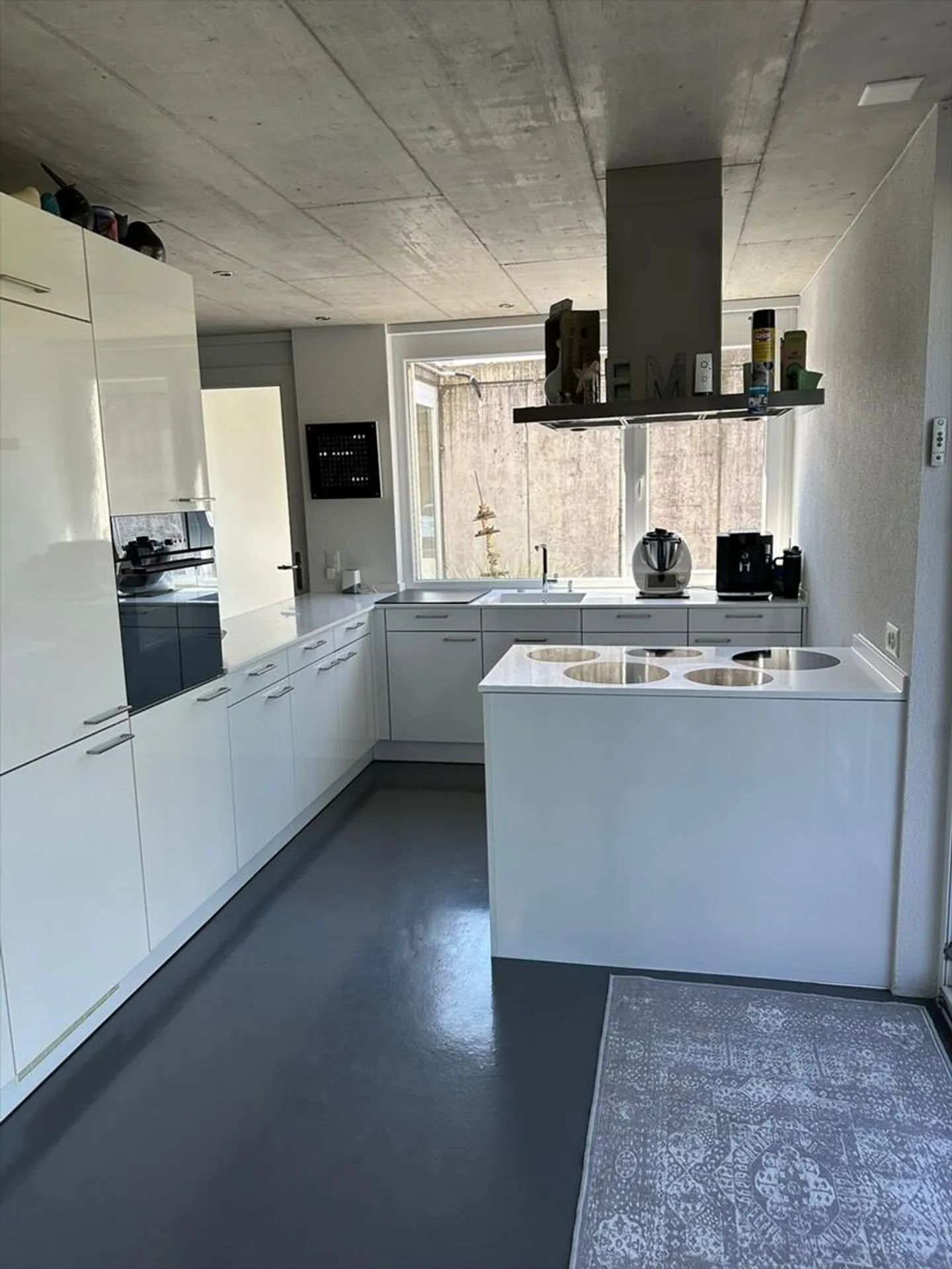 Detached Single-Family Home in the Green - Your New Home Awaits! - Photo 3 of 13