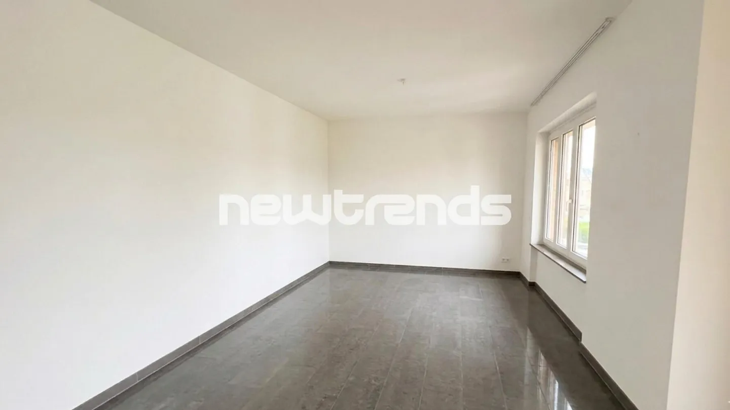 TWO-FAMILY HOUSE WITH 2 INDEPENDENT APARTMENTS OF 10 ROOMS - Photo 12 of 27