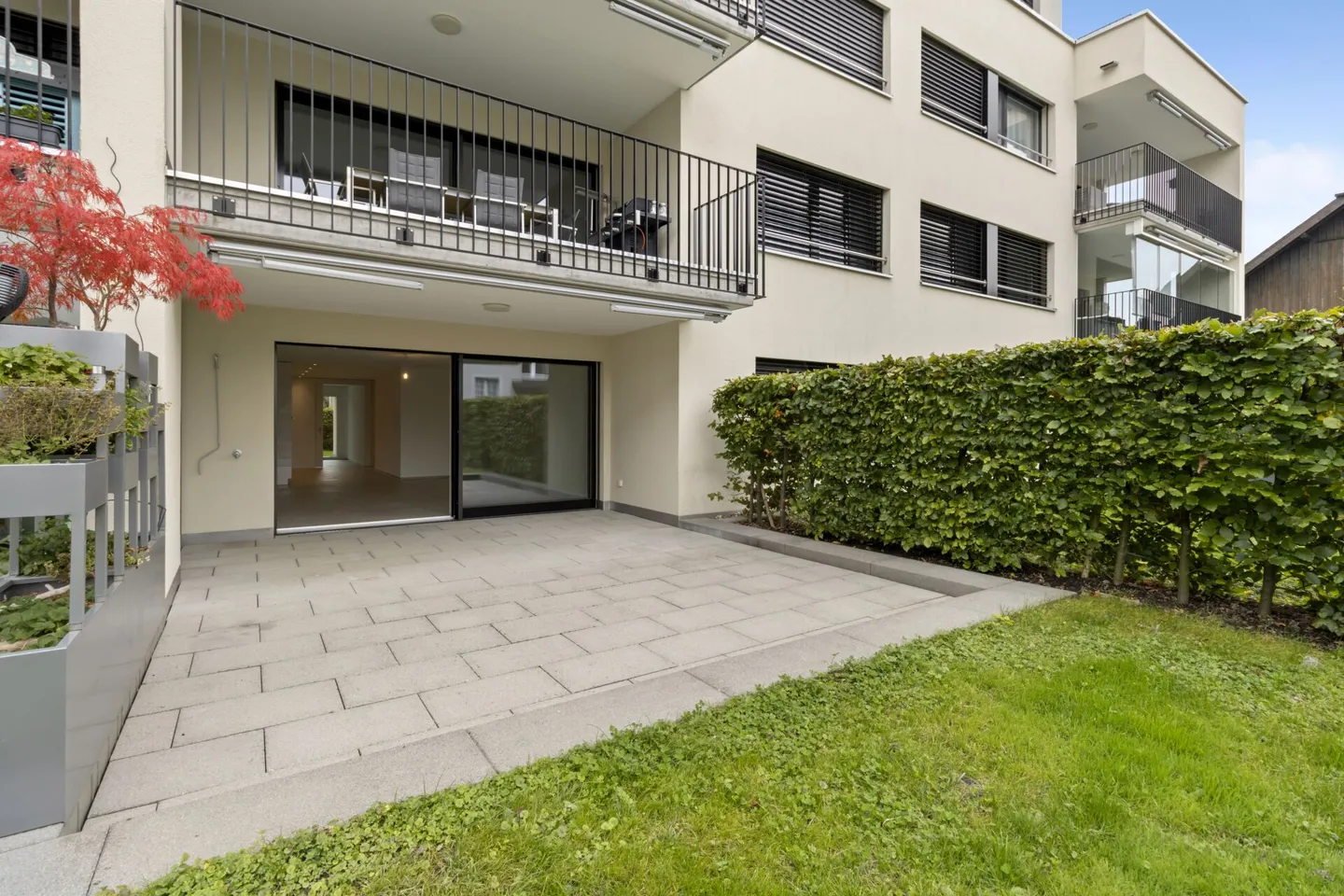 Joli et presque neuf appartement de jardin de 3,5 pièces - Photo 8 sur 9