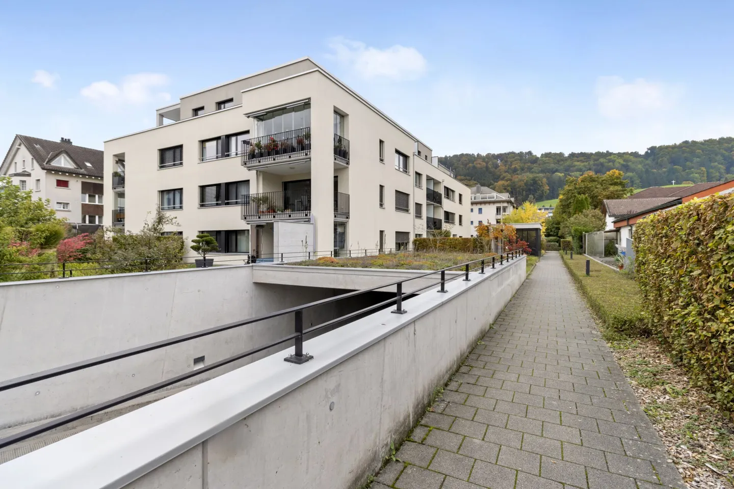 Joli et presque neuf appartement de jardin de 3,5 pièces - Photo 9 sur 9