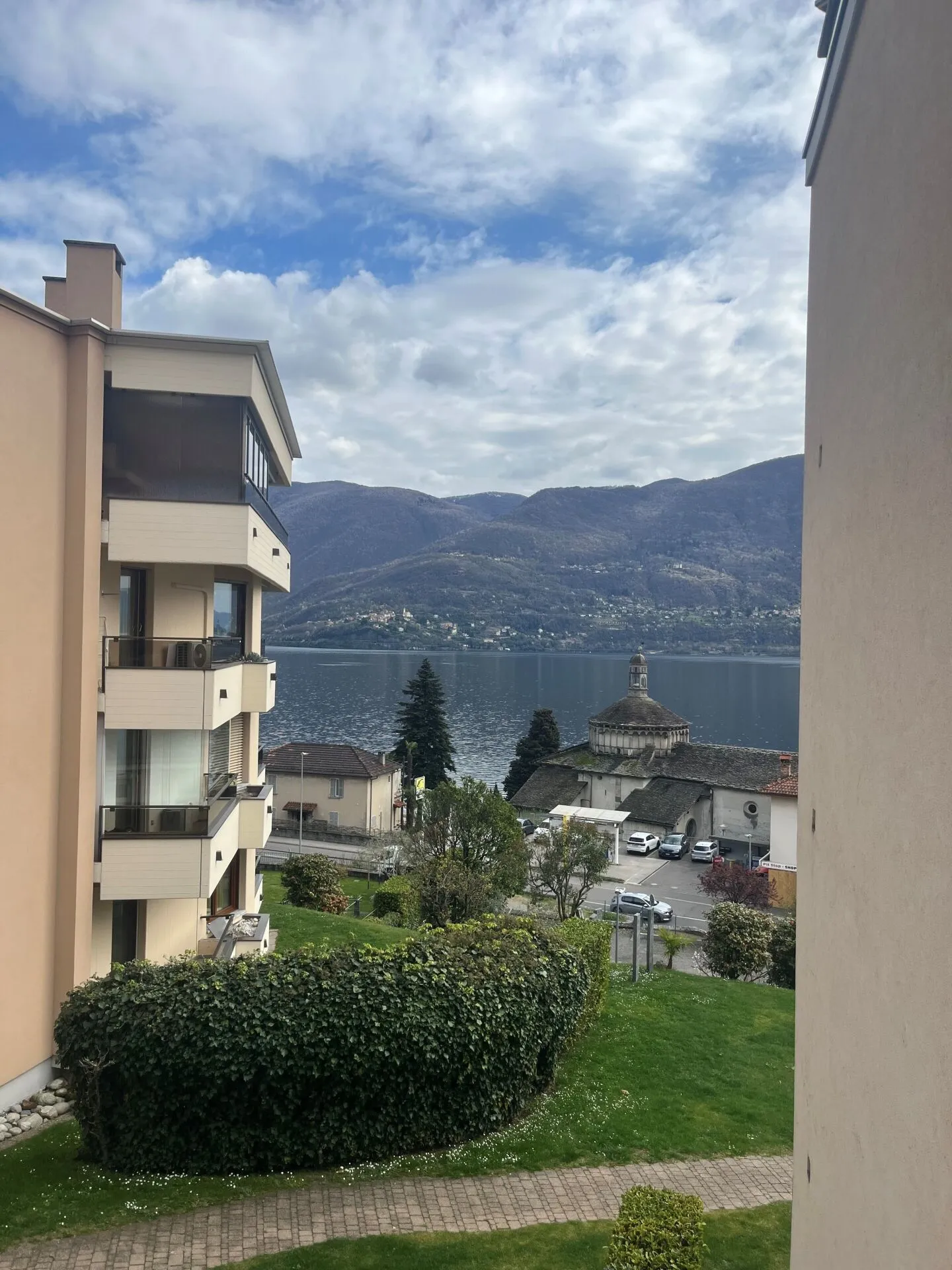 Appartamento con 3,5 stanze a Brissago - Foto 1 di 11