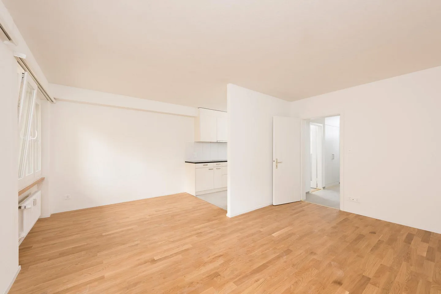 Appartamento accogliente con balcone - Foto 3 di 6