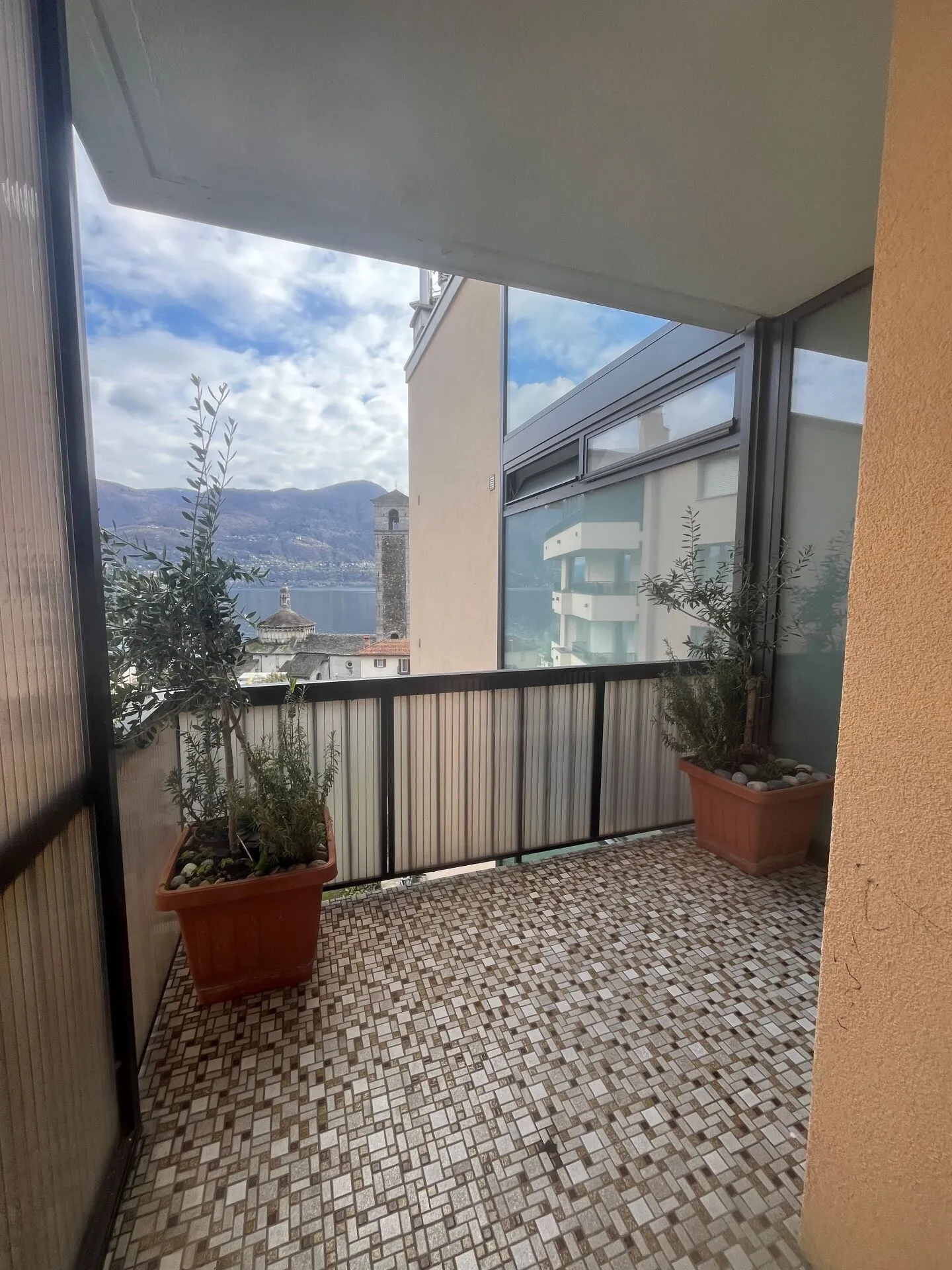 Appartamento con 3,5 stanze a Brissago - Foto 3 di 11