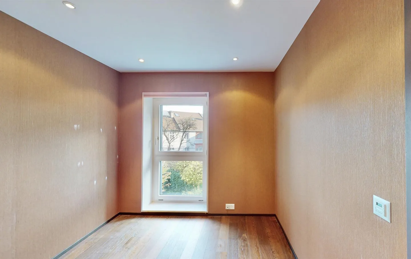 Dreamy 5.5-Room Townhouse with Whirlpool Large Terrace 3 Garage Spaces - Photo 7 of 12