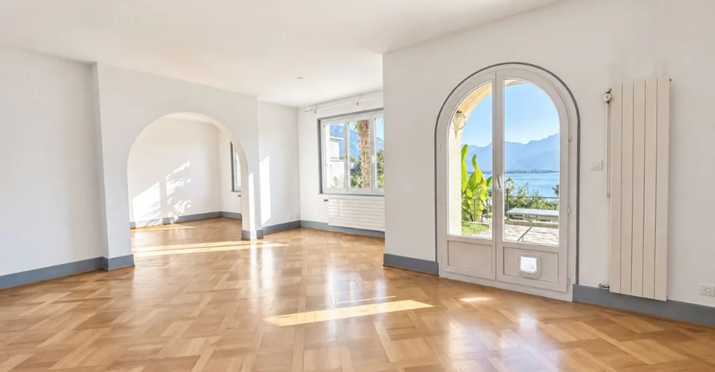 Charming 4.5-room apartment, terrace, garden and stunning lake view! - Photo 5 of 12