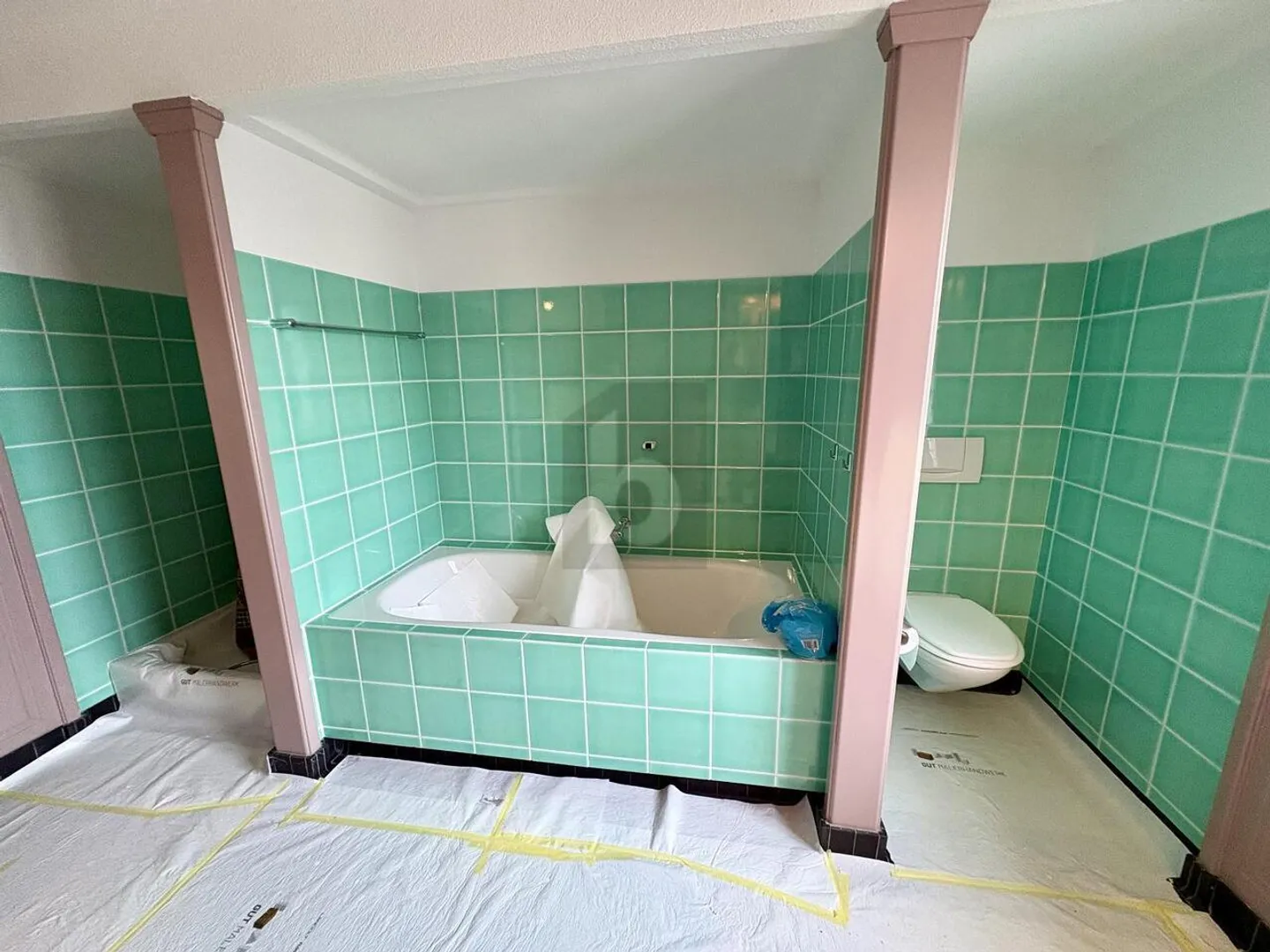 TRANQUILLO, CENTRALE, INONDATE DI LUCE CON VISTA SUL LAGO - Foto 5 di 6