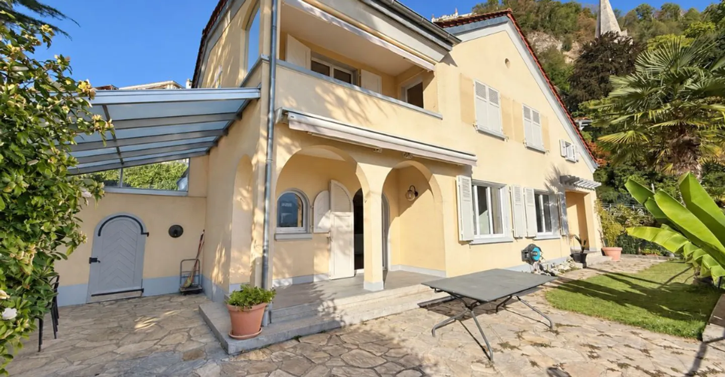 Charming 4.5-room apartment, terrace, garden and stunning lake view! - Photo 11 of 12