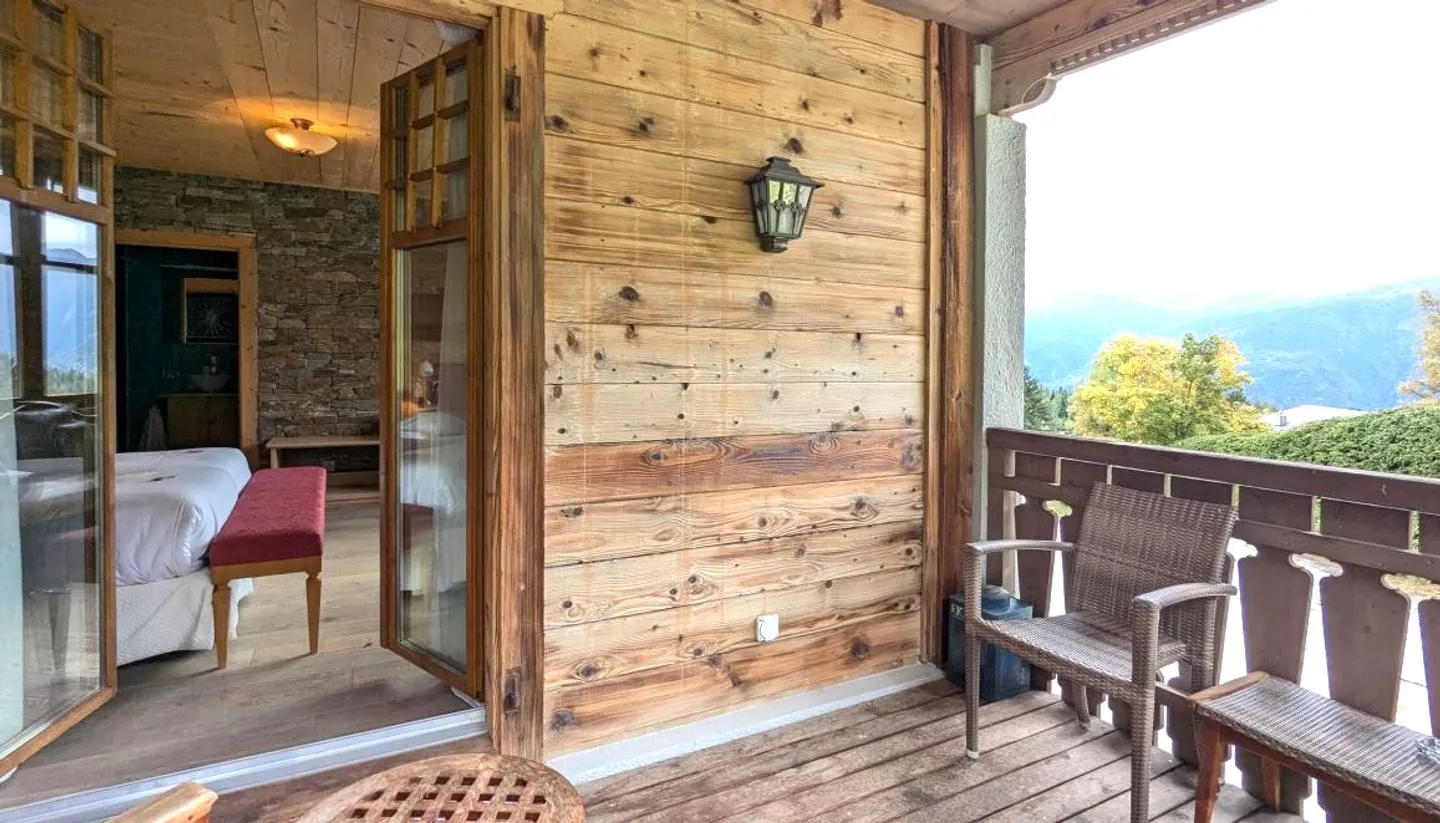 Hotel with 30 rooms - Photo 8 of 13