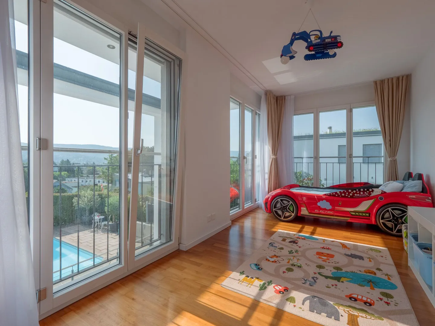 Perle résidentielle moderne - maison individuelle de 6,5 Z' EFH avec piscine, sauna et jacuzzi - Photo 8 sur 13