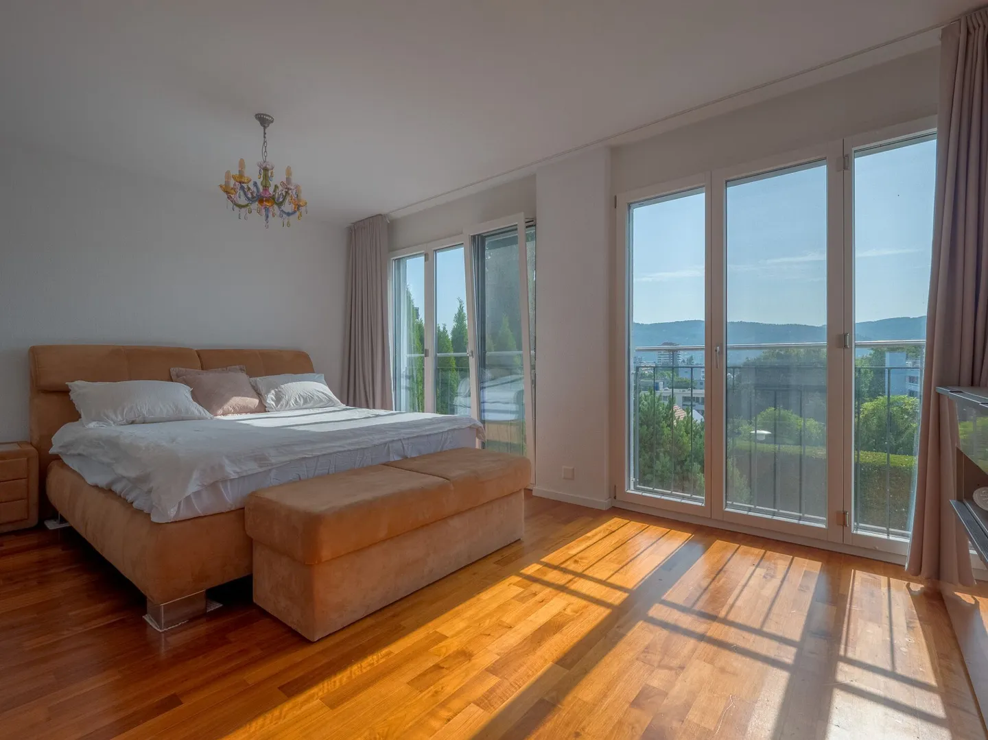 Perle résidentielle moderne - maison individuelle de 6,5 Z' EFH avec piscine, sauna et jacuzzi - Photo 6 sur 13