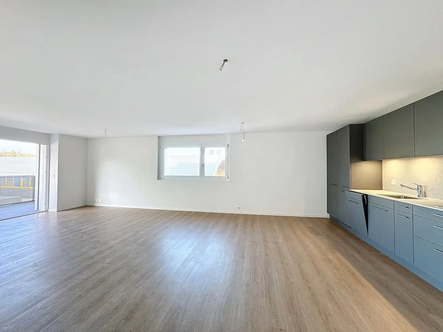 Appartamento 4.5 locali con terrazza - Foto 3 di 13