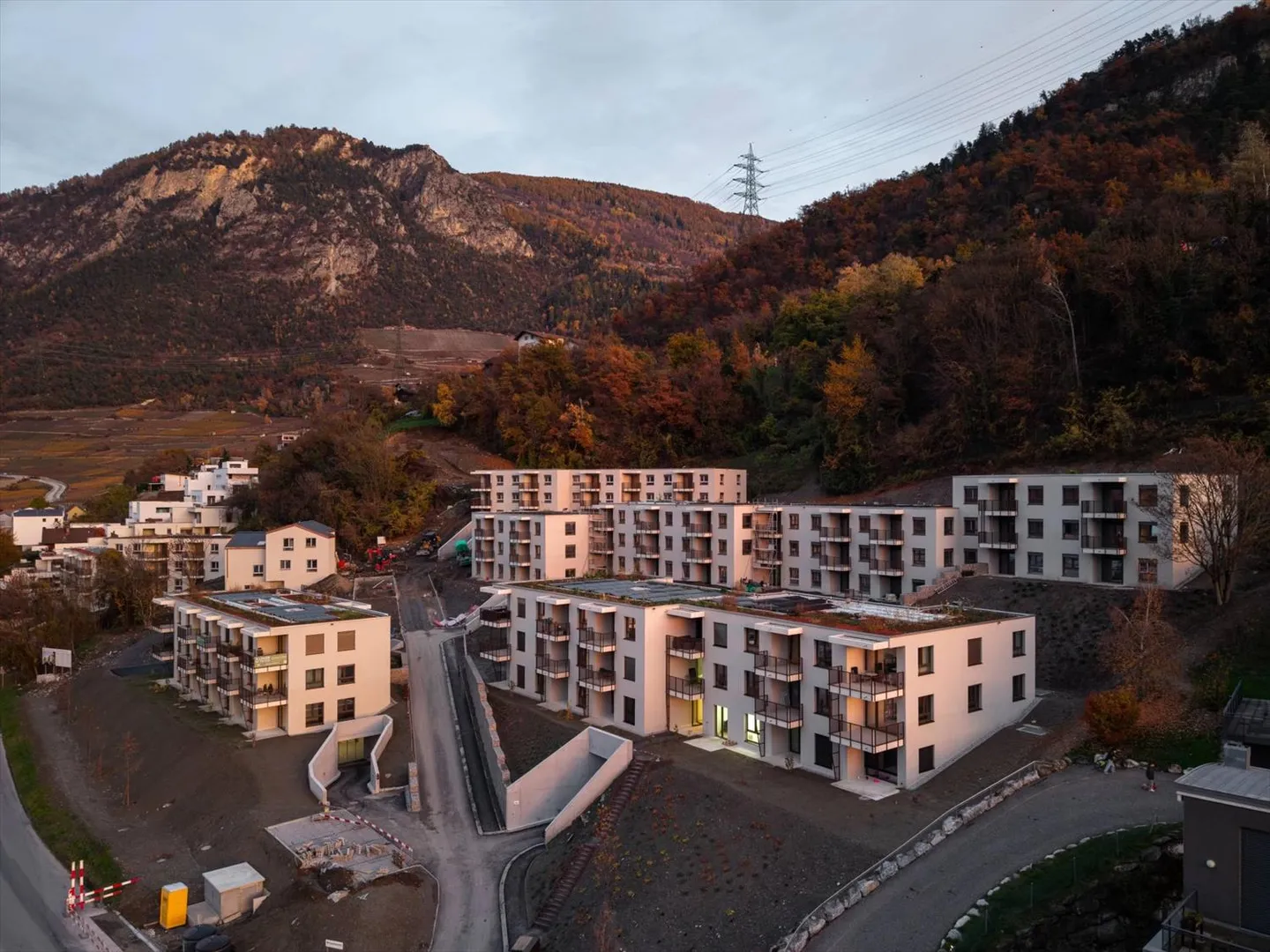 ULTIME DISPONIBILITÀ - 3.5 STANZE IN AFFITTO A BRAMOIS dal 01.04.2026! - Foto 1 di 13