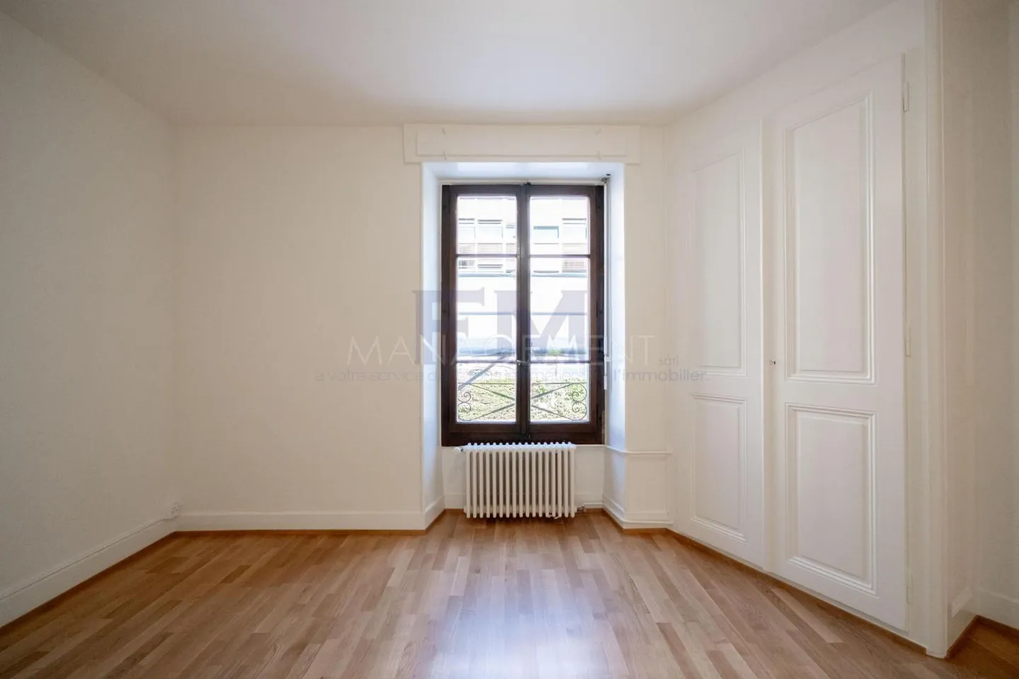 Carouge - Rue des Caroubiers - 2-Zimmer-Wohnung von etwa 47m2 im Erdgeschoss - Foto 5 von 13