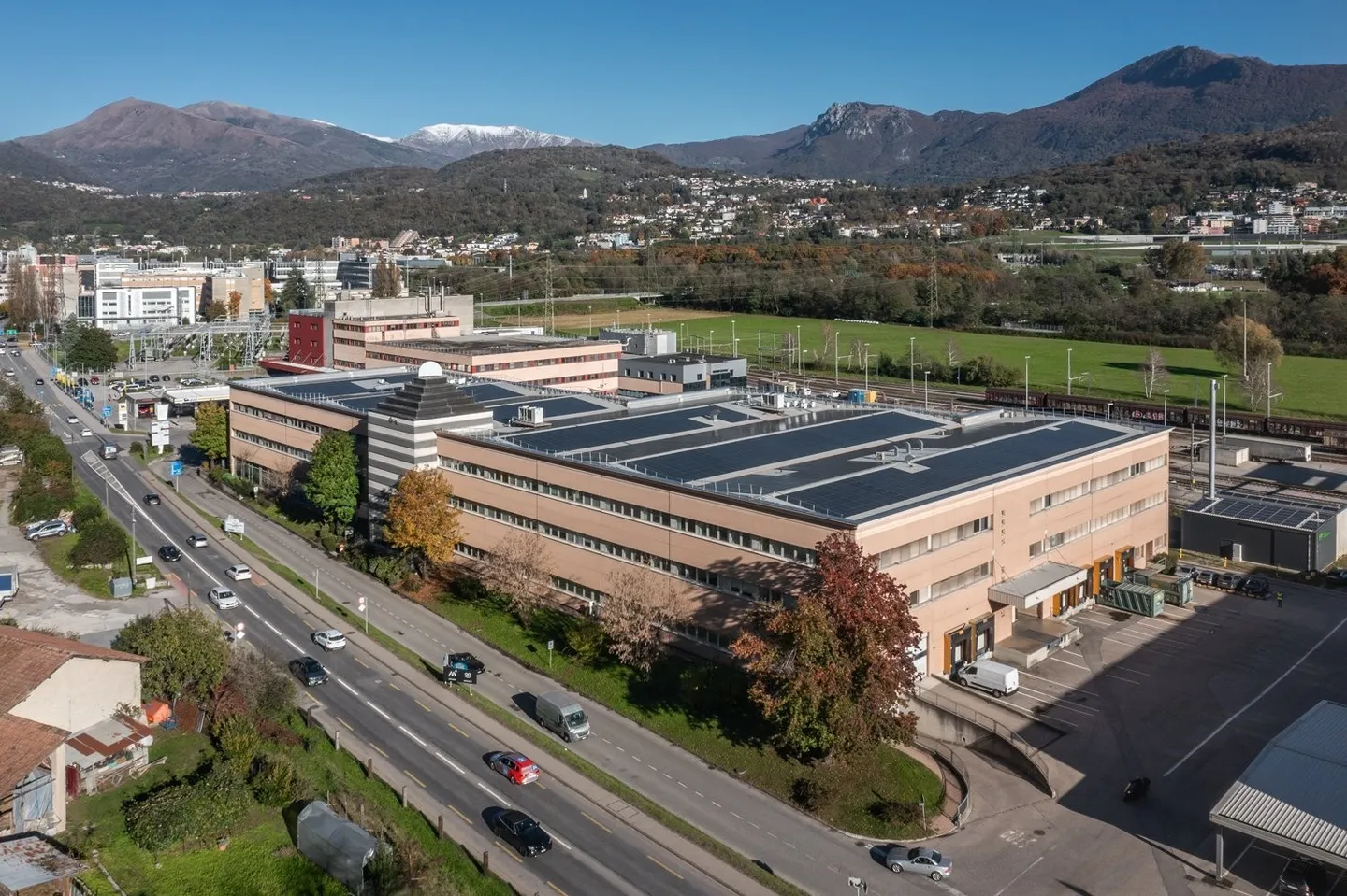 LUGANO NORD - FOR RENT 600SQM WAREHOUSE (ref. 030) - Photo 9 of 14