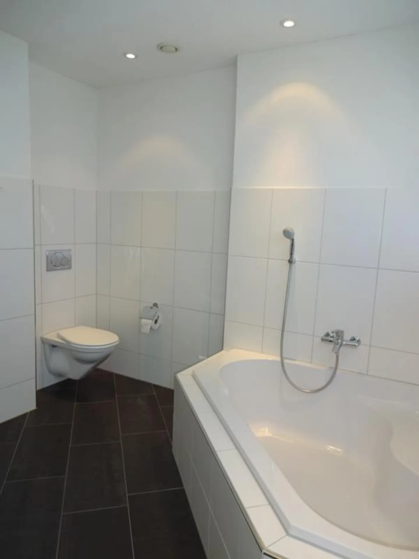 Attraente, moderno con design contemporaneo - Foto 7 di 12