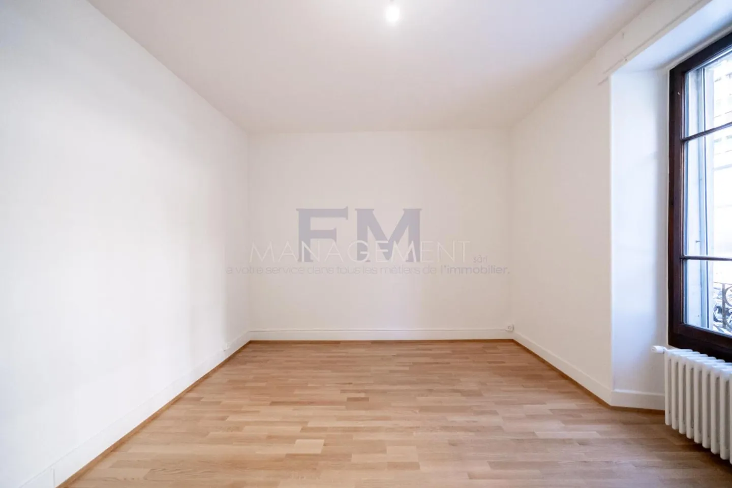 Carouge - Rue des Caroubiers - 2-Zimmer-Wohnung von etwa 47m2 im Erdgeschoss - Foto 7 von 13