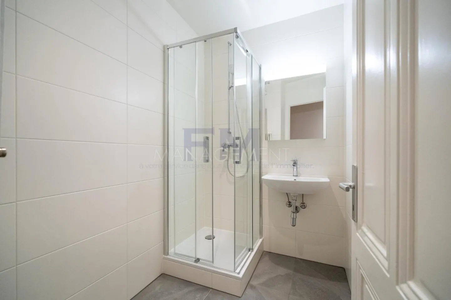 Carouge - Rue des Caroubiers - 2-Zimmer-Wohnung von etwa 47m2 im Erdgeschoss - Foto 10 von 13