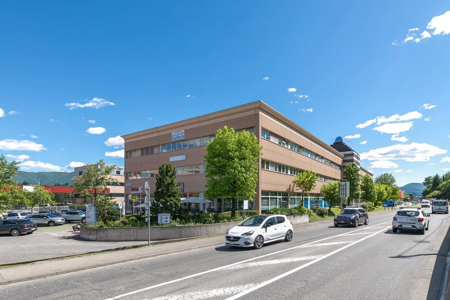 LUGANO NORD - FOR RENT 600SQM WAREHOUSE (ref. 030) - Photo 12 of 14