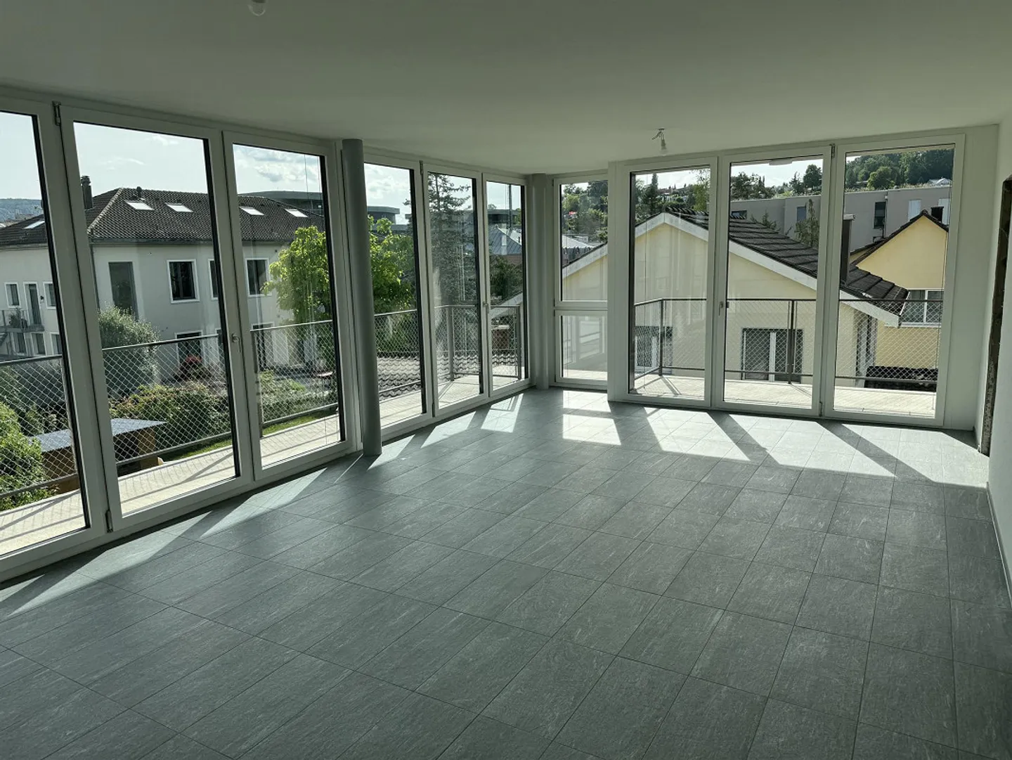 Appartement neuf baigné de lumière - Photo 1 sur 6