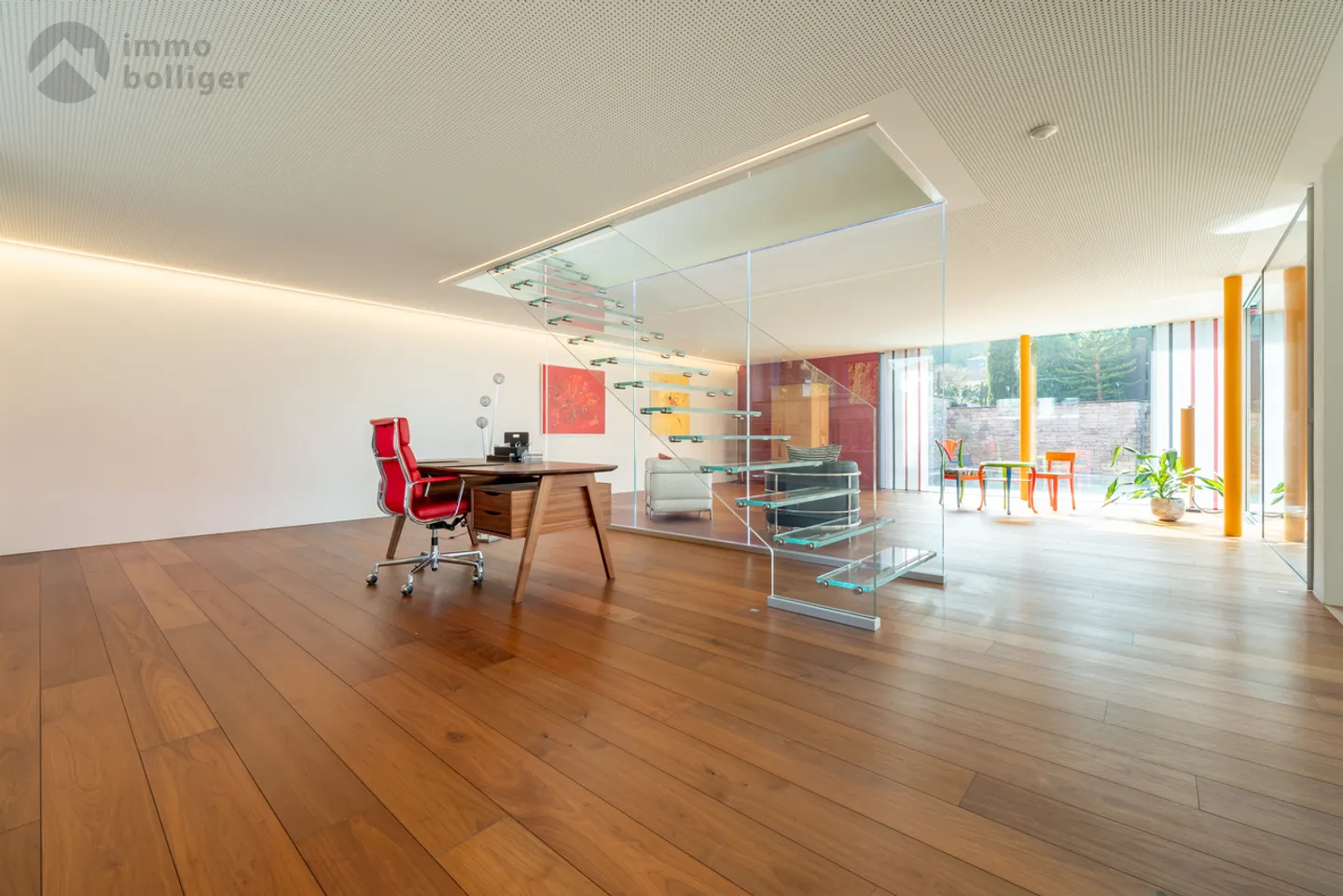 Modernes Einfamilienhaus mit Pool - Foto 3 von 17