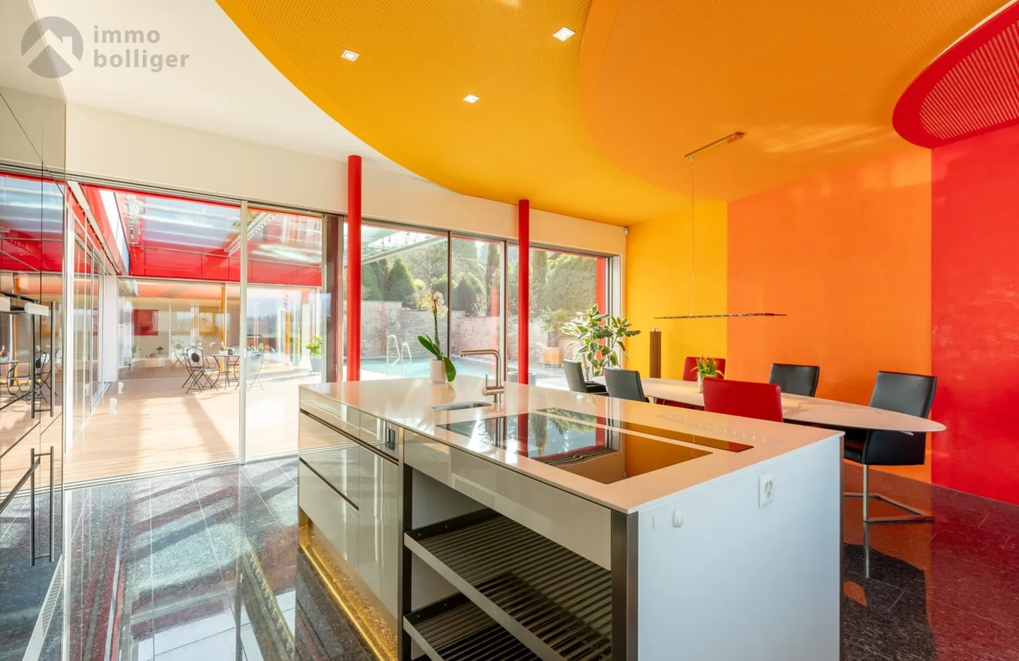 Modernes Einfamilienhaus mit Pool - Foto 4 von 17