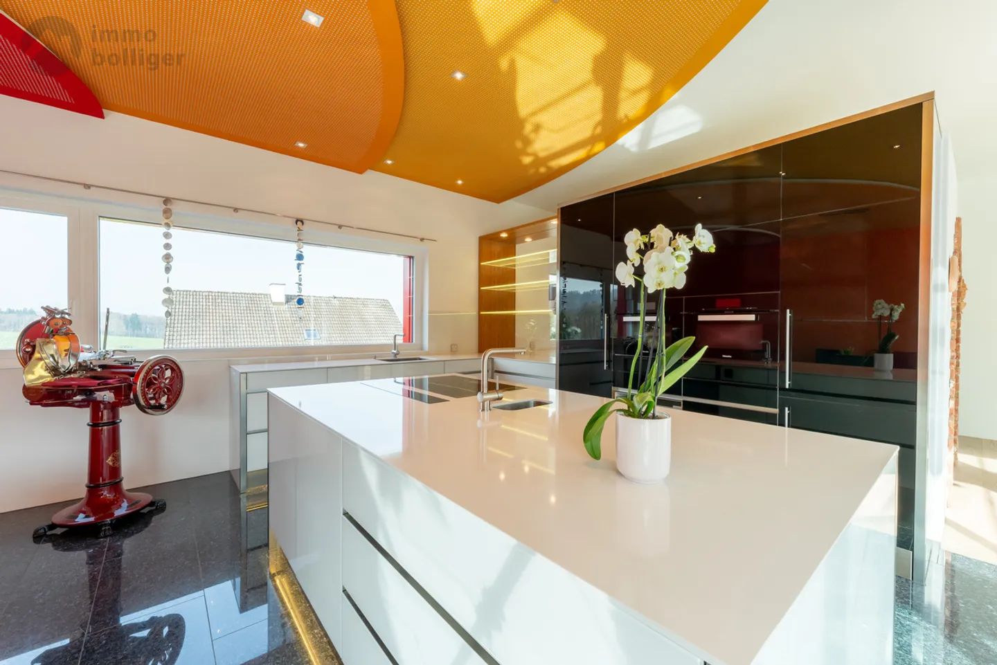 Modernes Einfamilienhaus mit Pool - Foto 5 von 17