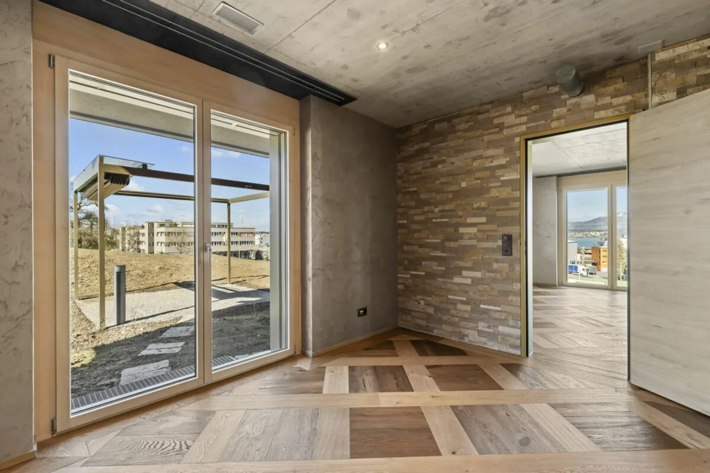 Auftiergarten: Living in a Garden with Lake View - Photo 1 of 10