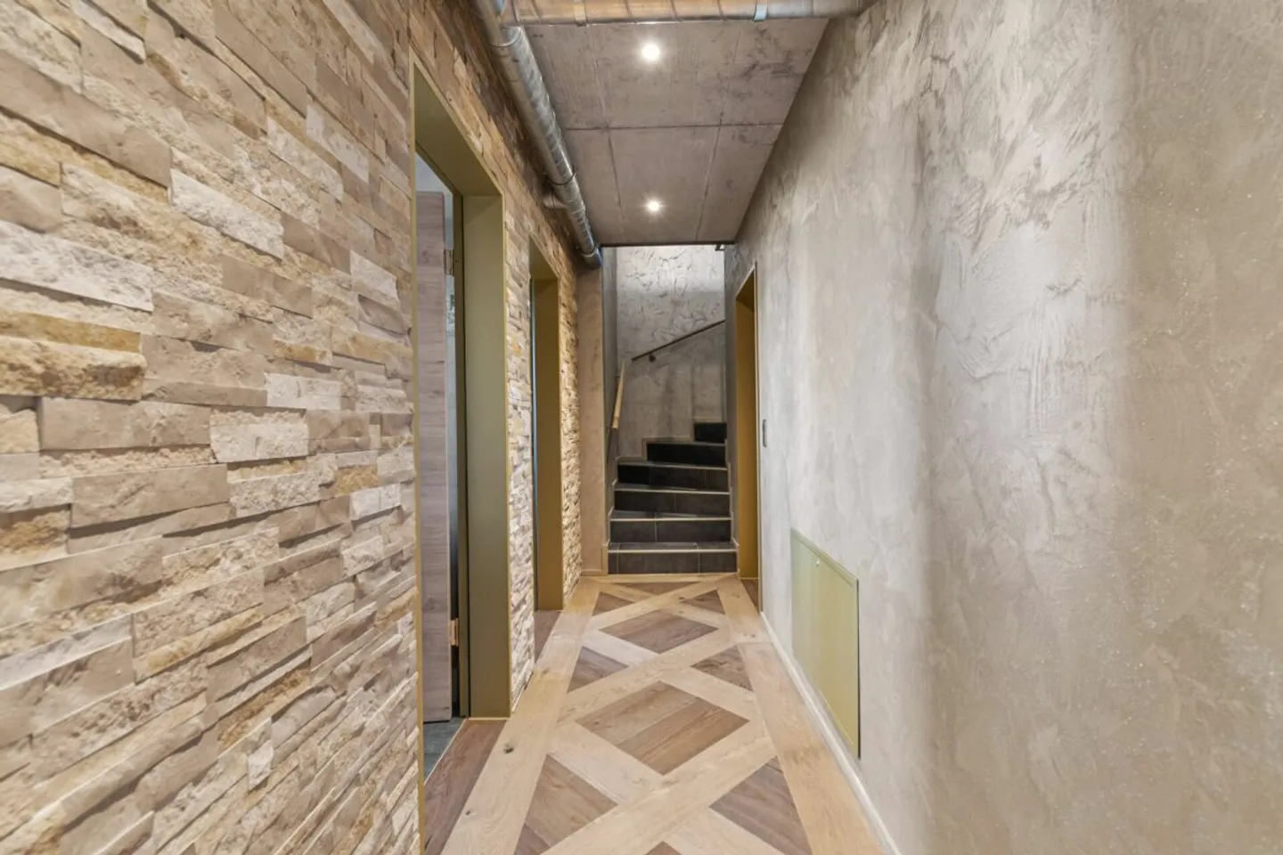 Auftiergarten: Living in a Garden with Lake View - Photo 4 of 10