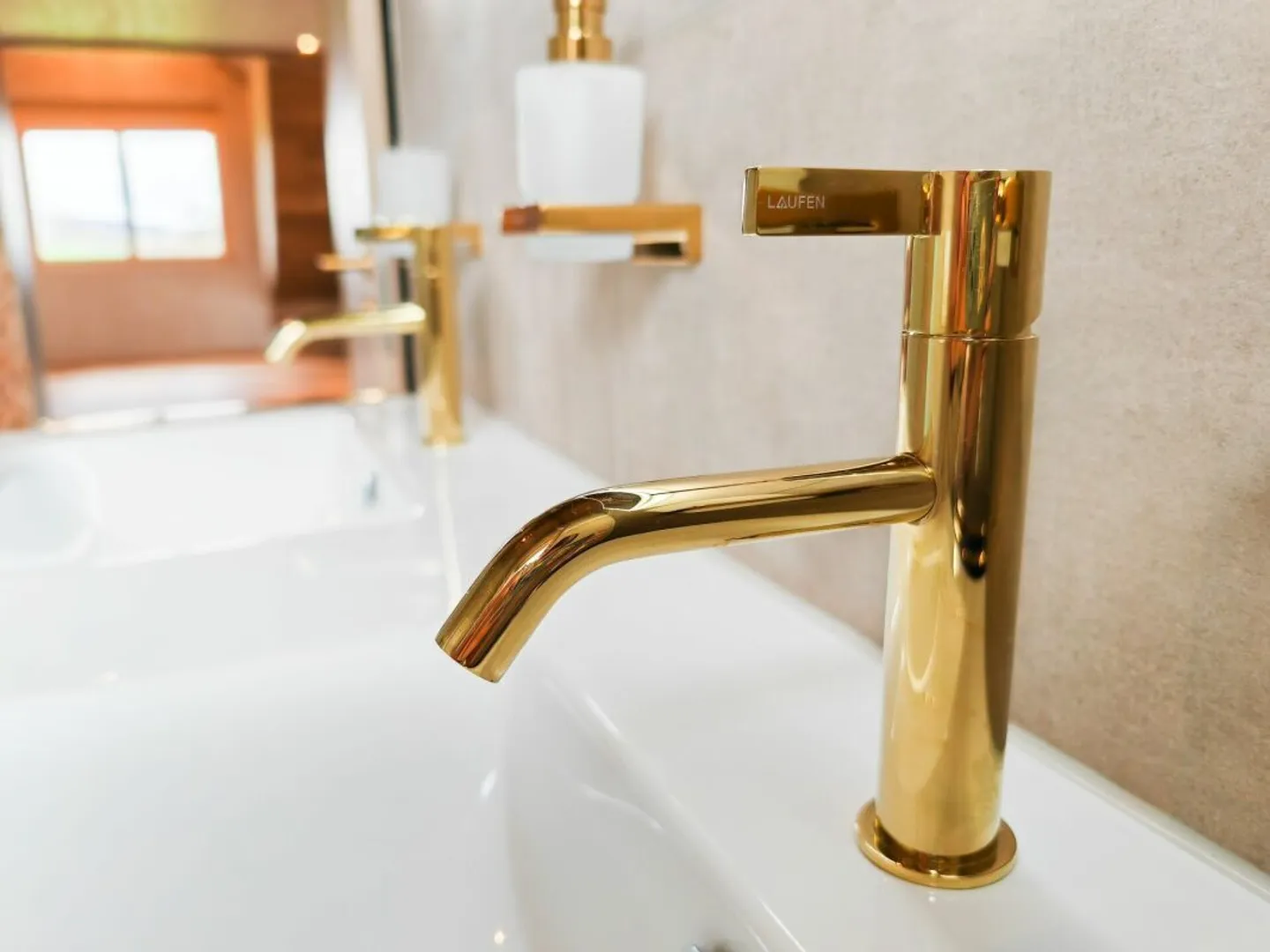 Auftiergarten: Living in a Garden with Lake View - Photo 6 of 10