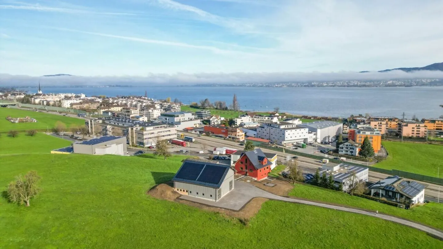 Auftiergarten: Living in a Garden with Lake View - Photo 8 of 10