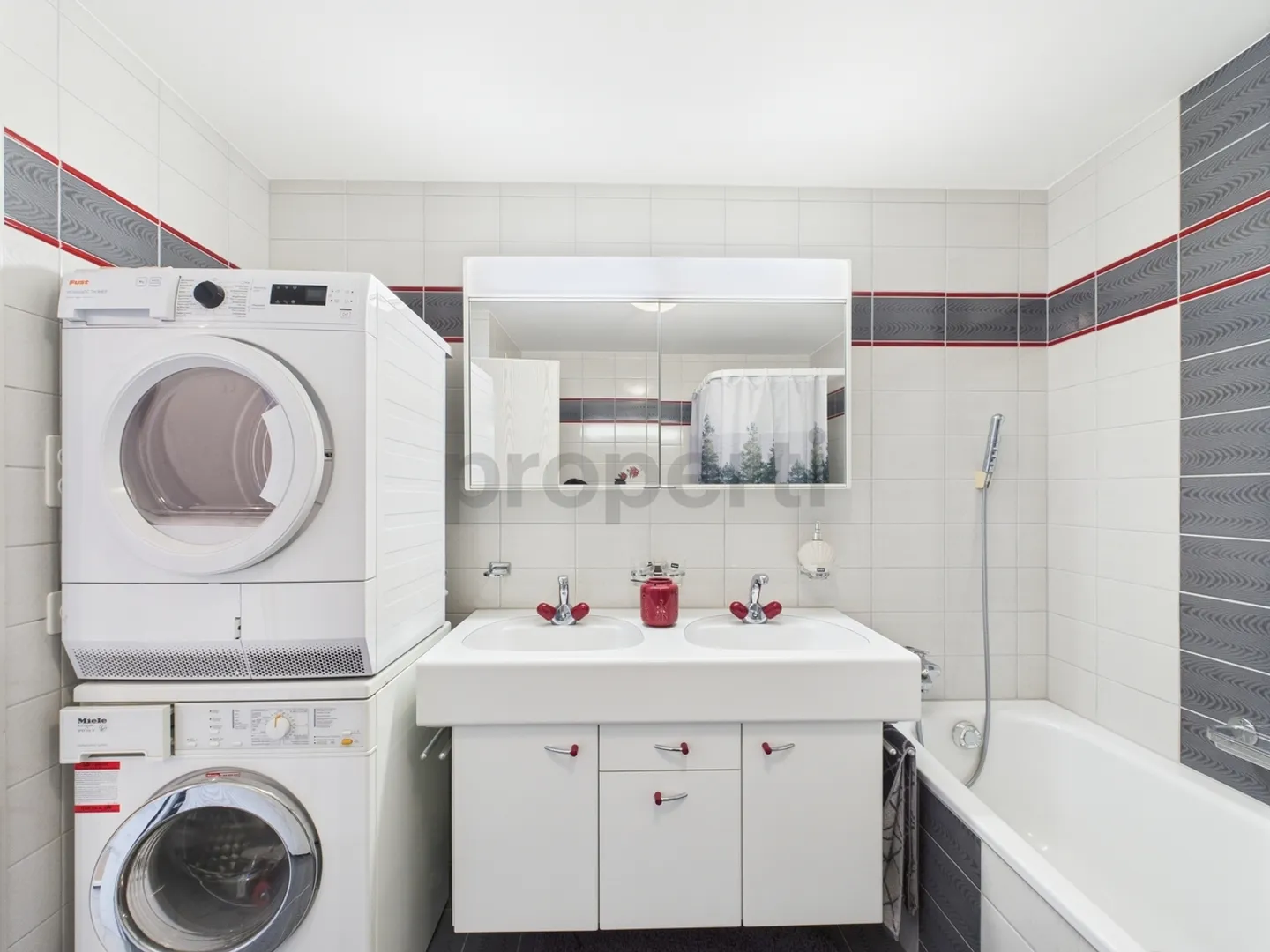 4.5-Room Apartment in Oberkulm - Attractive Living with Good Value for Money, 2 Garage Spaces Available - Photo 9 of 13