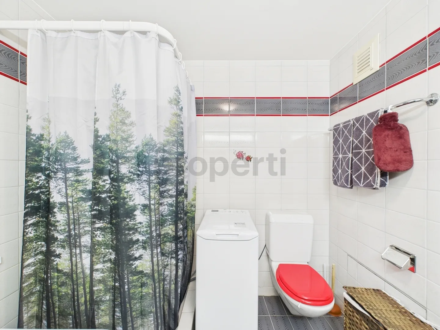 4.5-Room Apartment in Oberkulm - Attractive Living with Good Value for Money, 2 Garage Spaces Available - Photo 10 of 13
