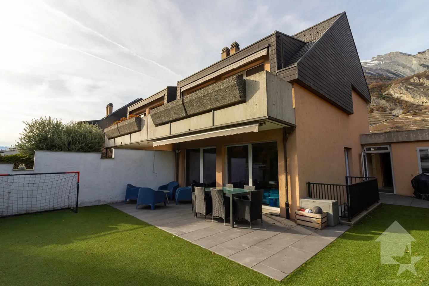 Jolie maison mitoyenne de 5.5 pièces - Photo 24 sur 25