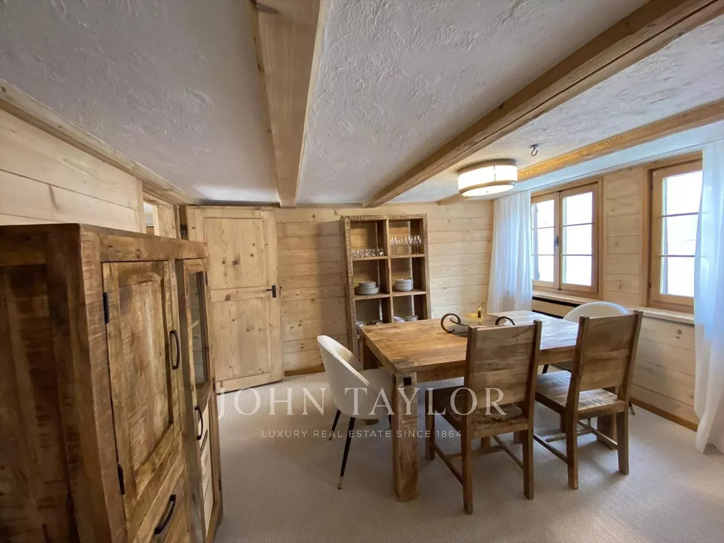 Apartment - Photo 4 of 13