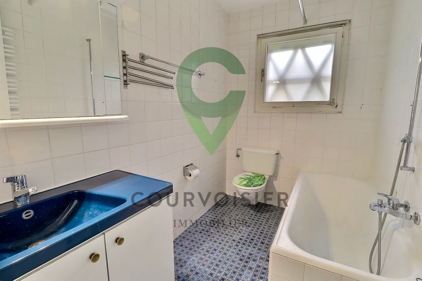 Villa zur Renovierung mit Potenzial - Foto 11 von 12
