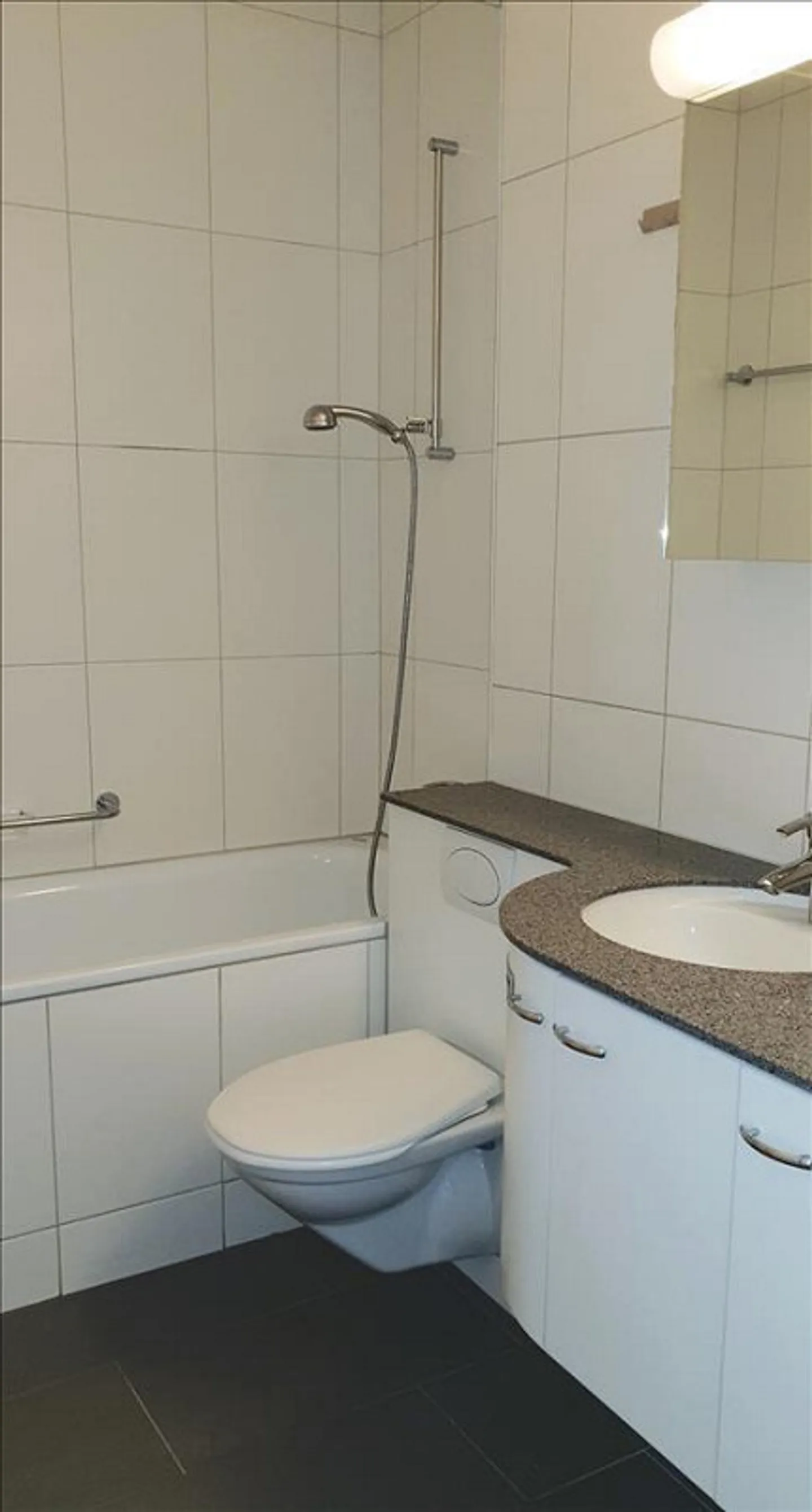 Appartamento accogliente con balcone soleggiato - Foto 4 di 5